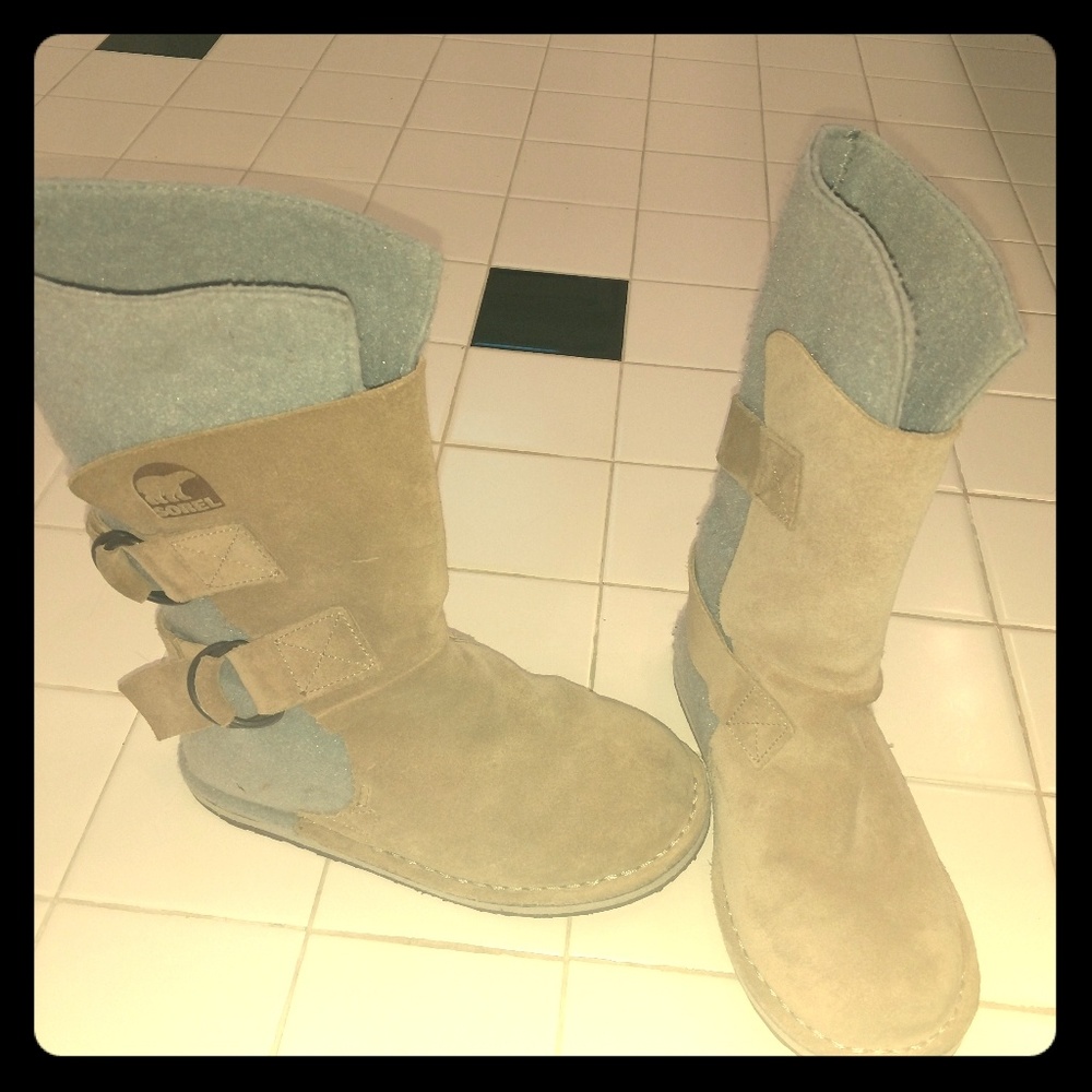 Girls Sorel Chipahko Boots (Rare)